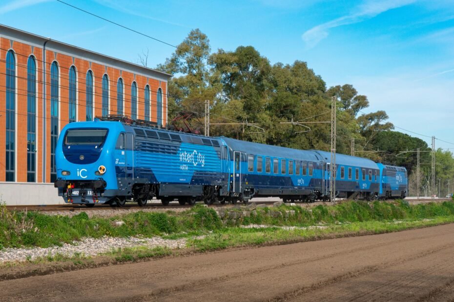 High-speed train in Italy, illustrating the fast Florence to Rome travel time, connecting historical cities like Florence and Rome efficiently.
