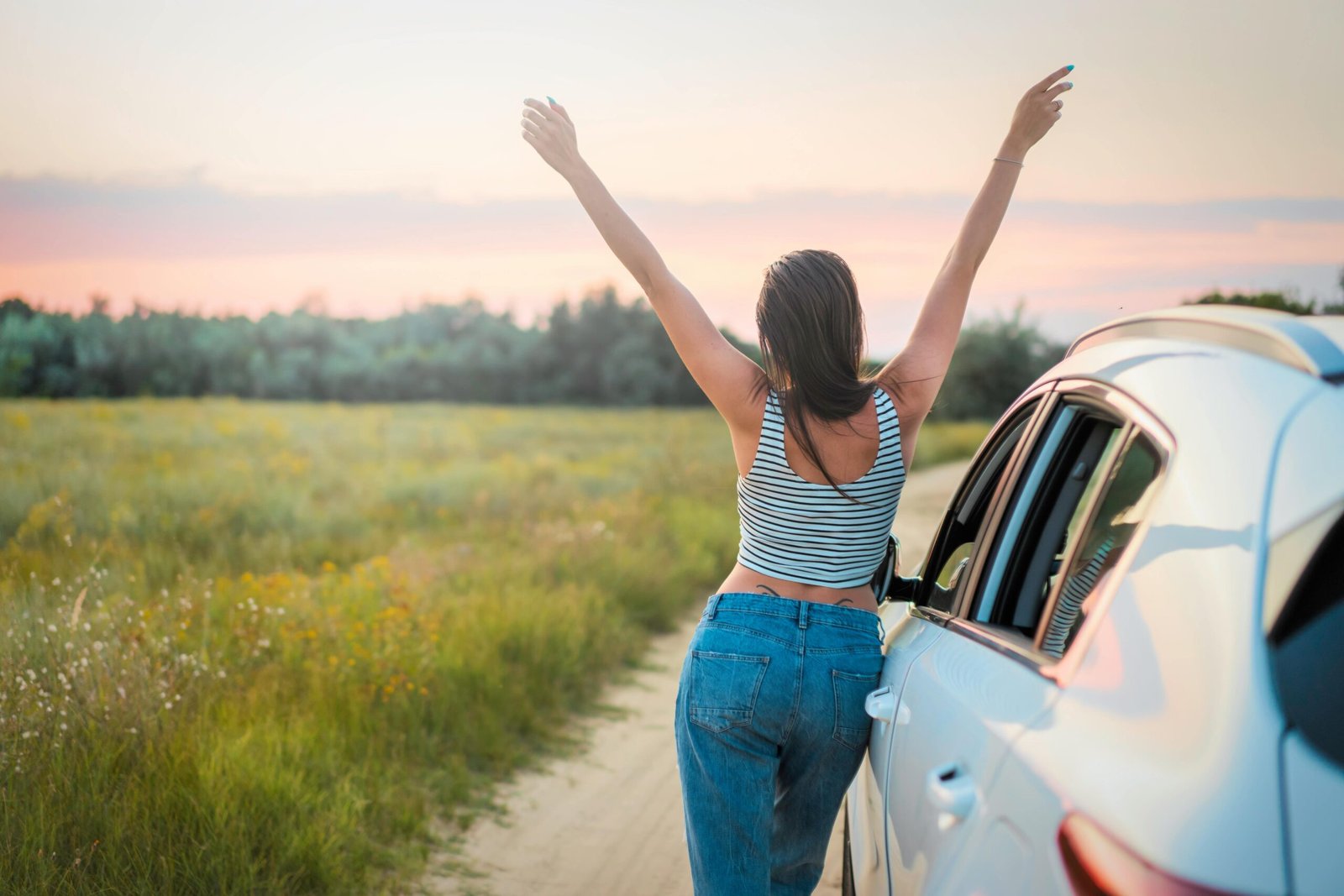 Happy traveler in comfortable merino wool clothing, carrying a light backpack, ready for a relaxed and efficient trip, symbolizing smart and sustainable travel.
