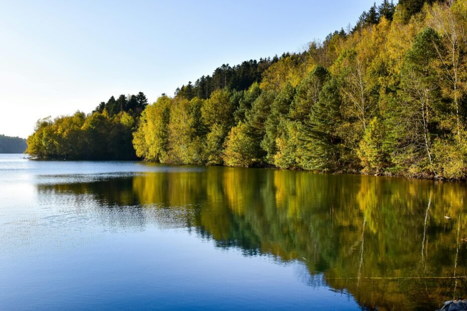 Best September travel destinations for ideal weather, stunning scenery, and fewer crowds during the peaceful shoulder season.