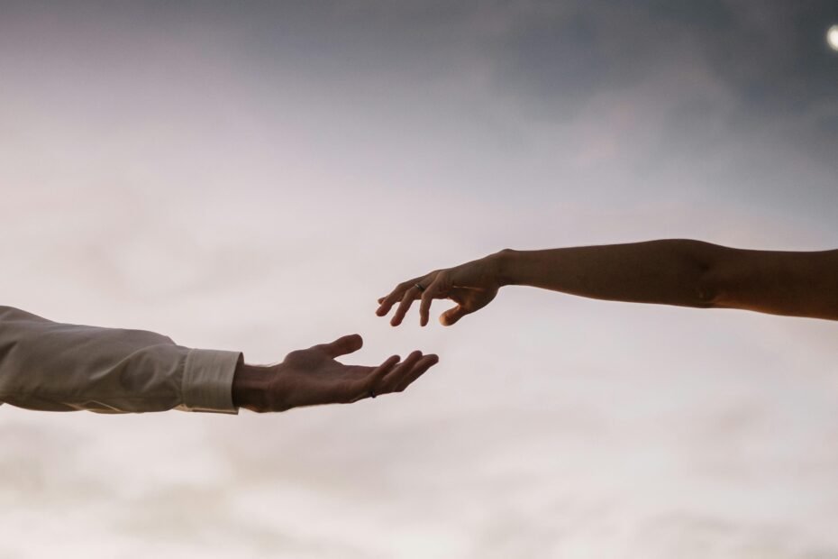 A couple's timeless embrace, symbolizing enduring love and the complex, non-linear connection in Audrey Niffenegger's The Time Traveler's Wife novel.