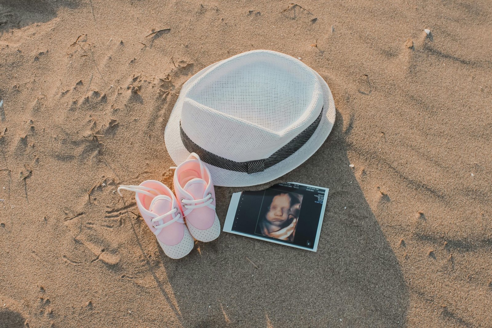 Conceptual illustration of time travel reflecting on past choices, future possibilities, and altered intimate destinies within speculative fiction and the time travel hentai genre.